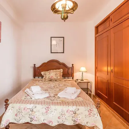 Rainha Santa Ii - Na Praia De Appartement